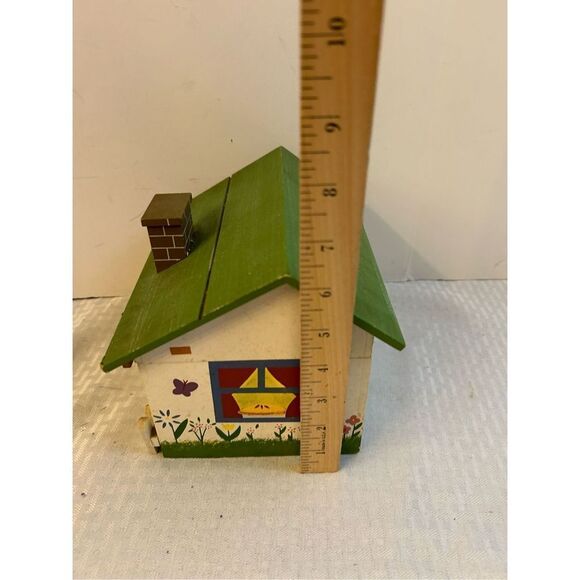Wooden Cooks Corner Birdhouse shaped recipe keeper section divider 7"x 5.5"x6" - Picture 5 of 7